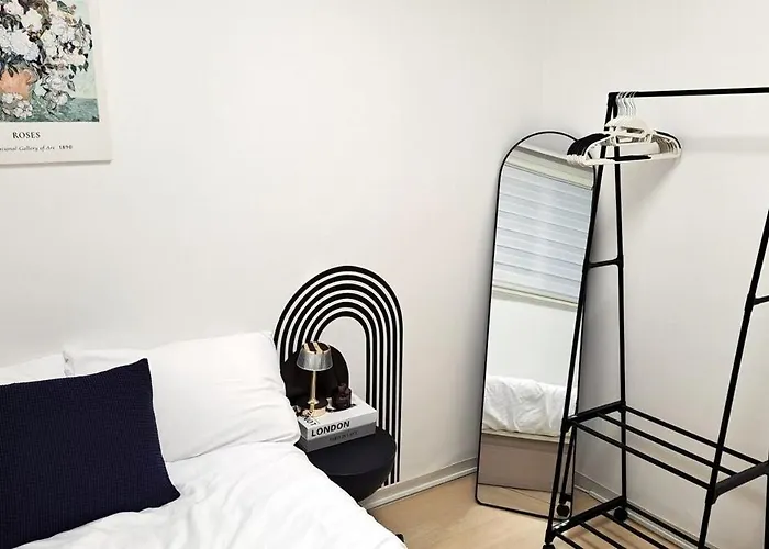 Daumstay#2호선#강남#역삼역7분#침실3개#침대4개#가족#모임#성형#비즈니스#모던숙소 Apartment Seoul